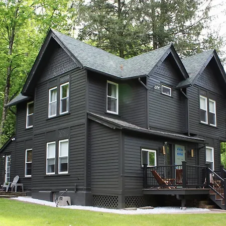 Pinetree Guesthouse